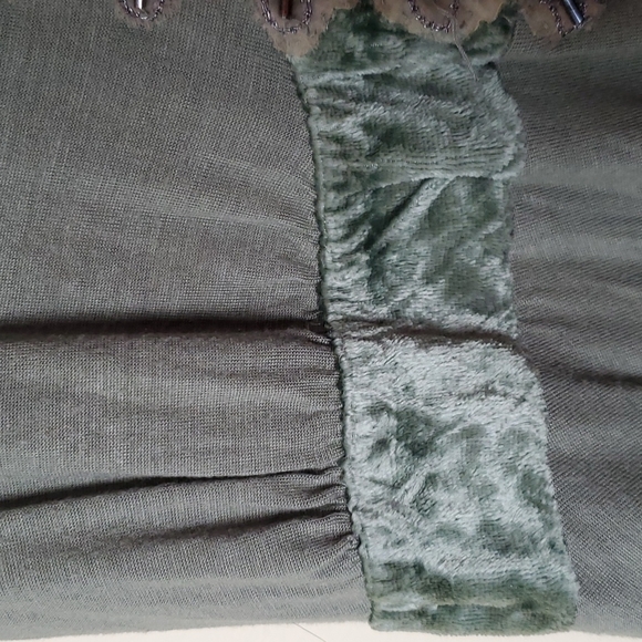 Jersey embellished Indian Boho top - Picture 4 of 10